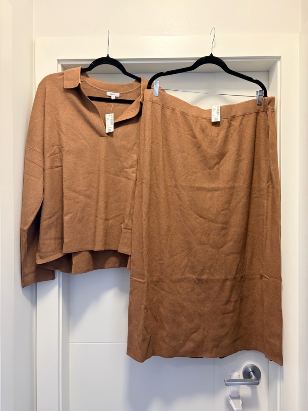 2x Reitmans Camel Brown Midi Knit set